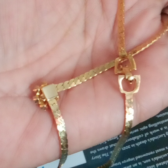 Gold Plated 16" Serpentine necklace W CZ Flower Center - Picture 5 of 5